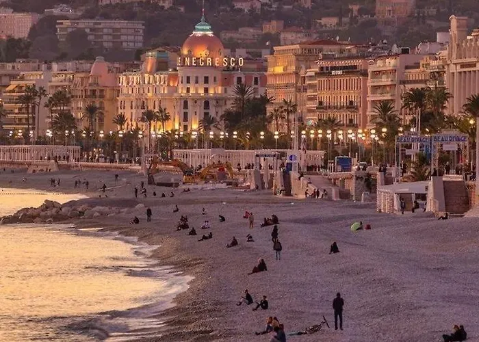 Deluxe Cosy, Promenade Des Anglais, Centre Apartment